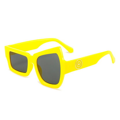 🍬 Irregular Candy-Colored Sunglasses – Trendy Catwalk Style Eyewear for Fashion Lovers – Bold, Vibrant Shades for Unique Looks – Perfect for Summer & Festivals 🌞